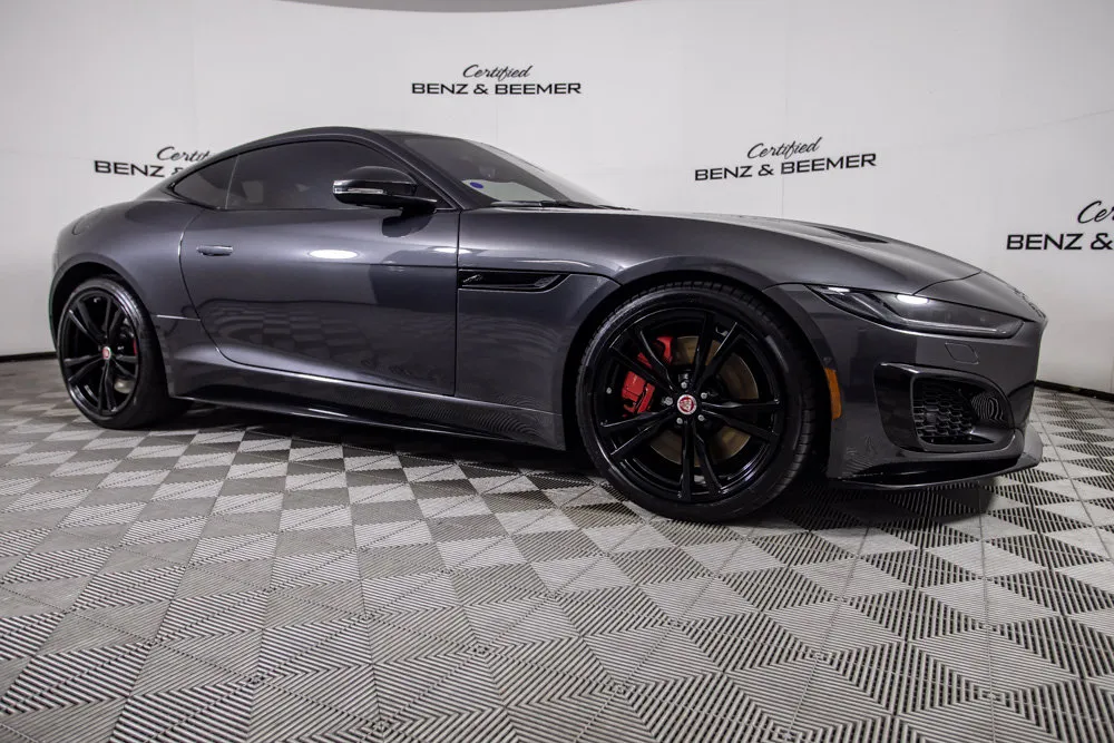 Jaguar F-TYPE photo 3