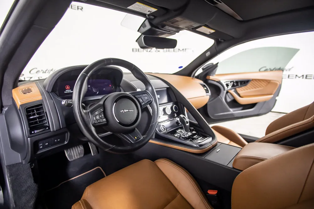 Jaguar F-TYPE photo 27