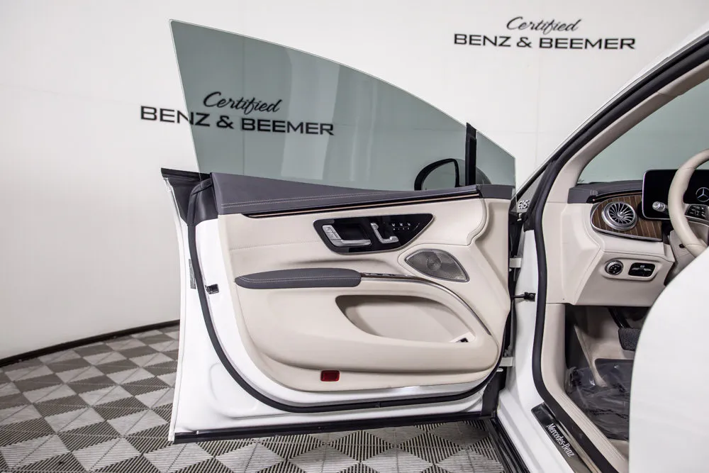 Mercedes-Benz EQS photo 16