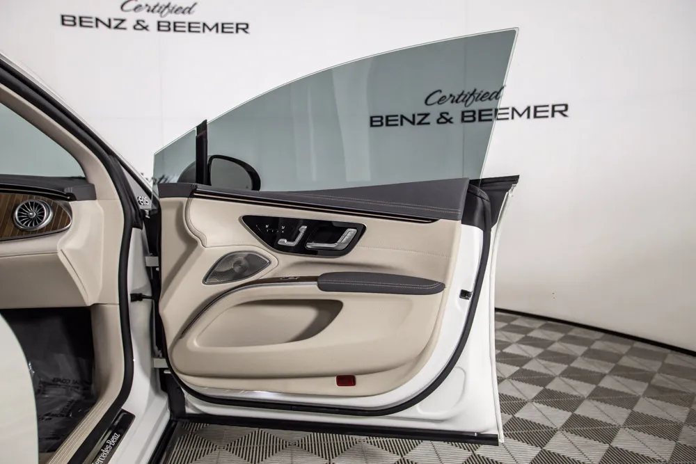 Mercedes-Benz EQS photo 17