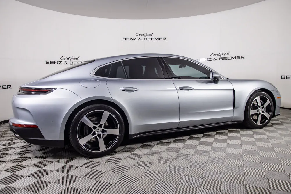 Porsche Panamera photo 4
