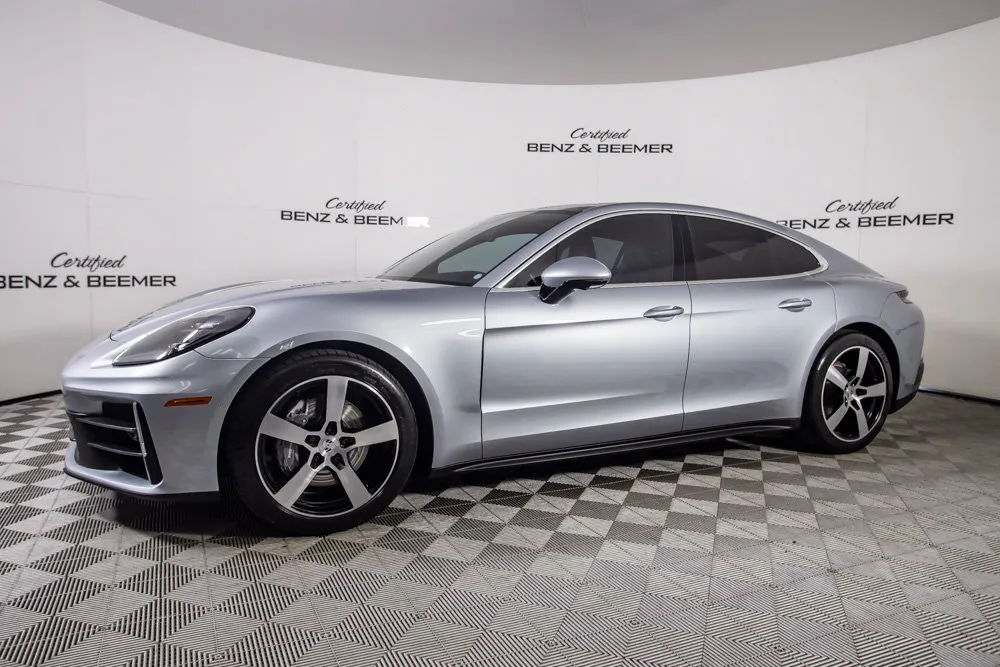 Porsche Panamera photo 9