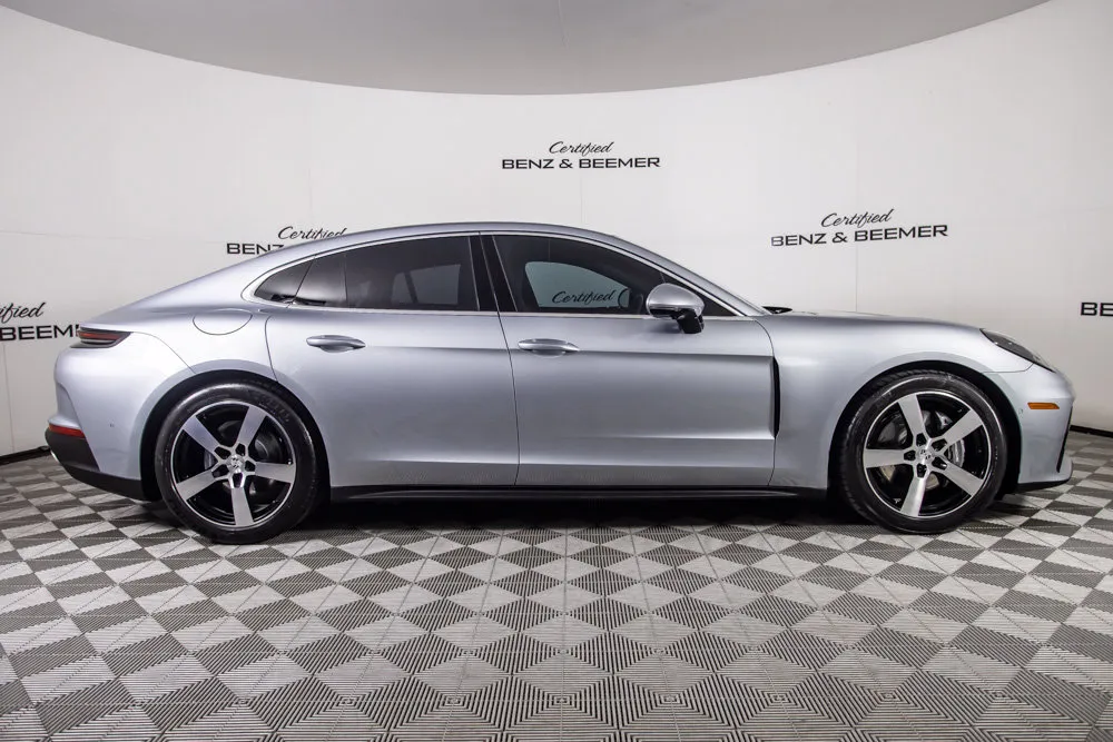 Porsche Panamera photo 3