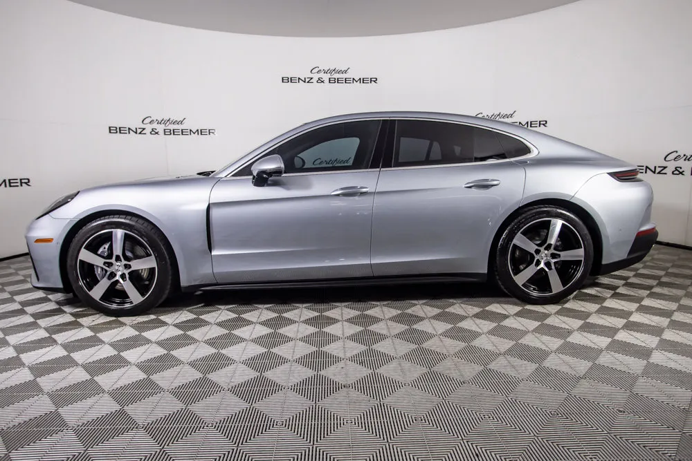 Porsche Panamera photo 10