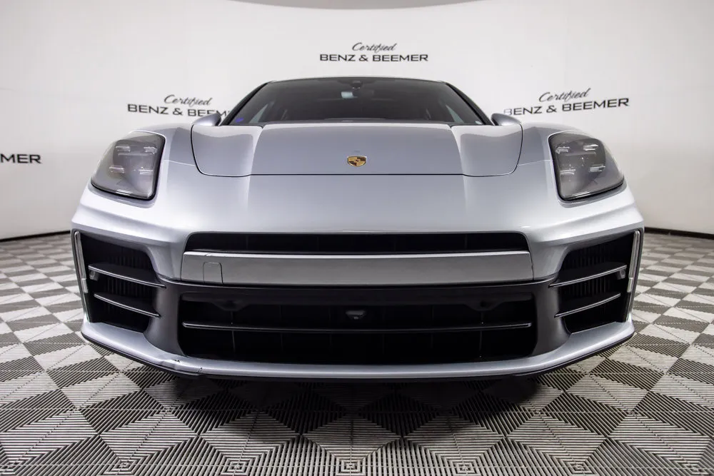 Porsche Panamera photo 5