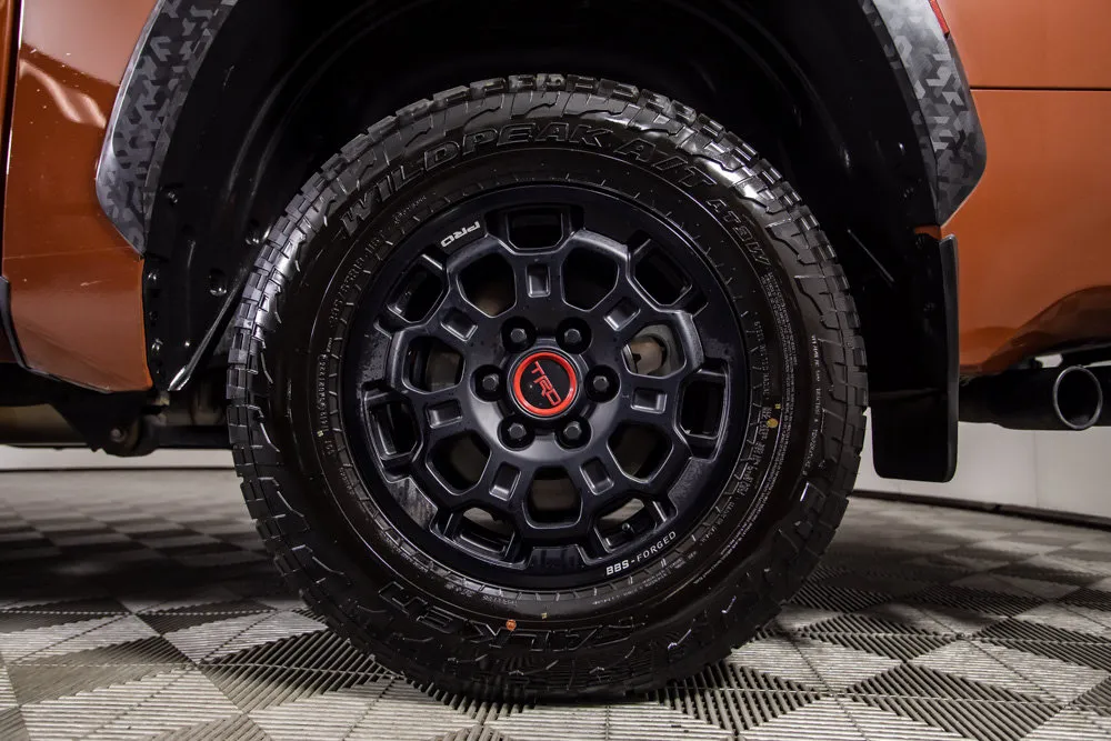 Toyota Tundra photo 9