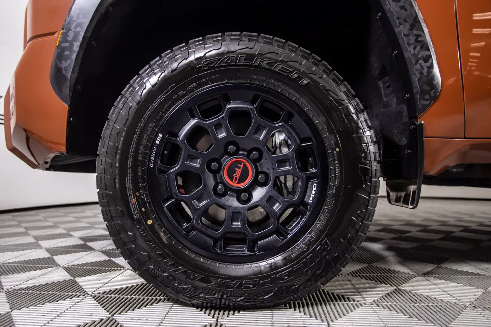 Toyota Tundra photo 8