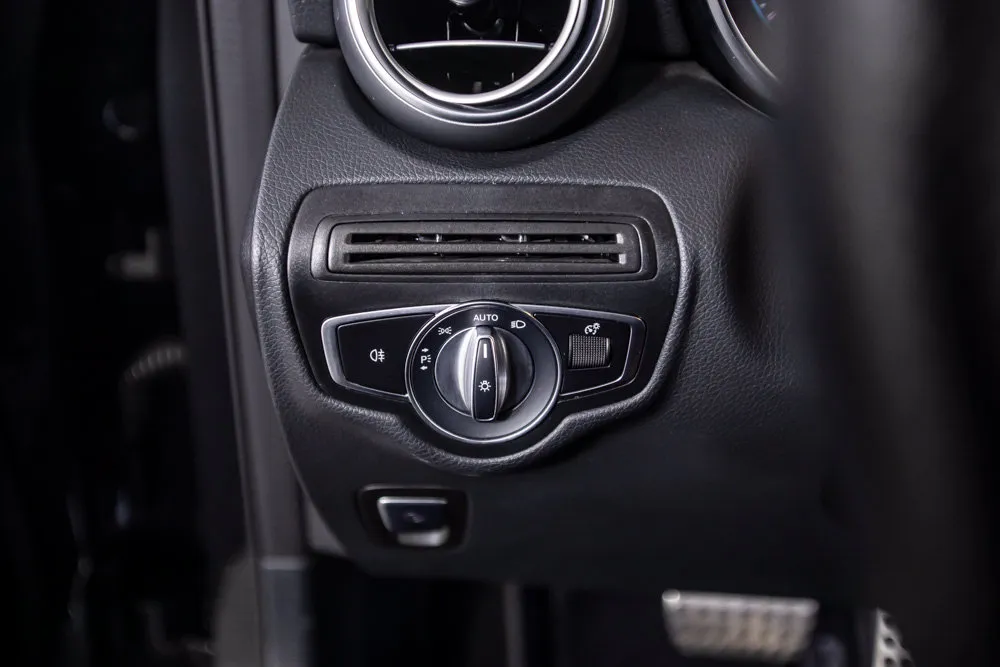 Mercedes-Benz GLC photo 32