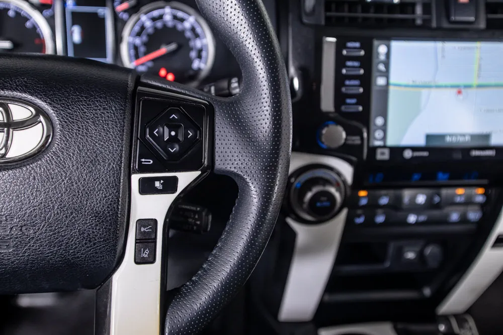Toyota 4Runner photo 38
