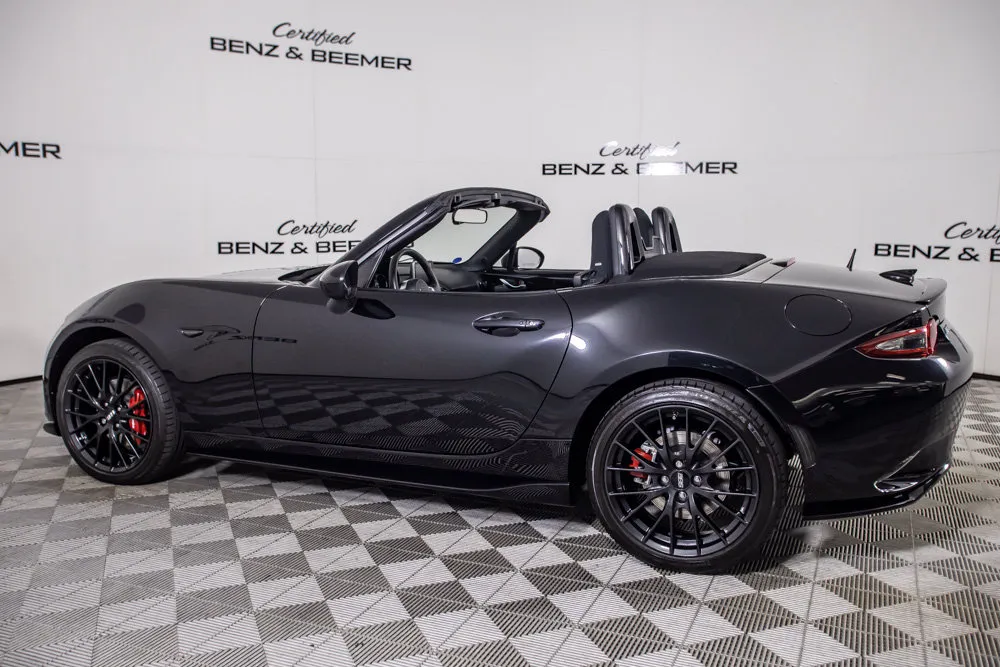 Mazda Miata photo 14