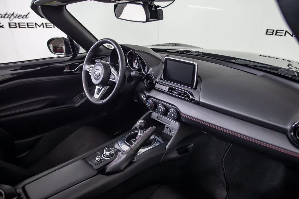 Mazda Miata photo 17