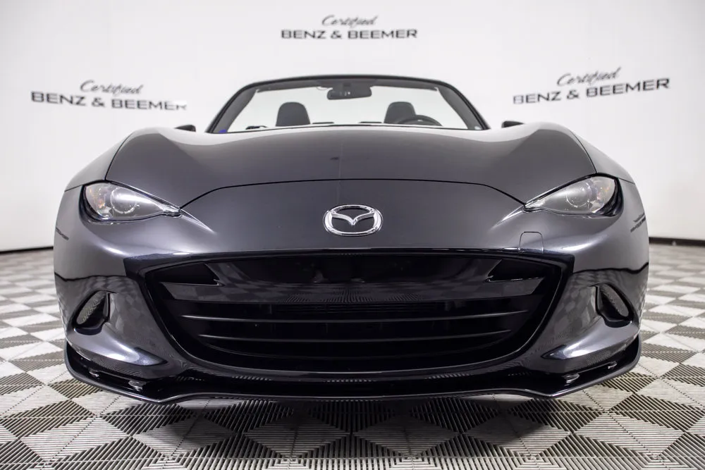 Mazda Miata photo 7