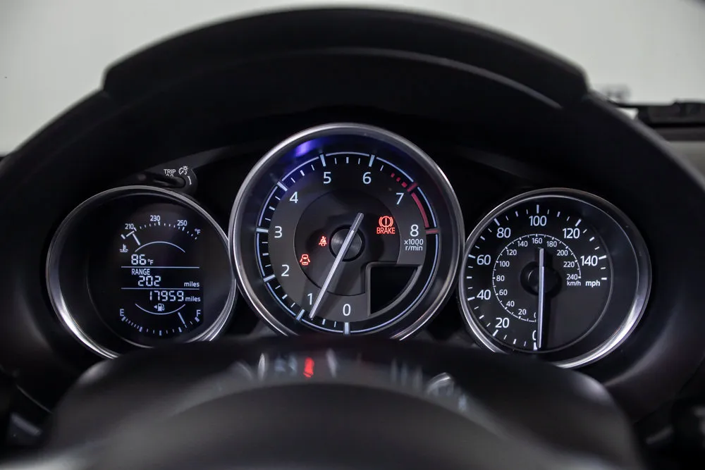 Mazda Miata photo 25