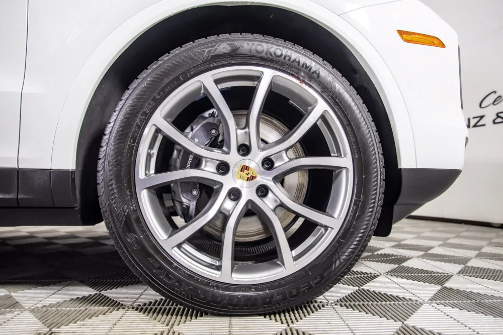 Porsche Cayenne photo 22