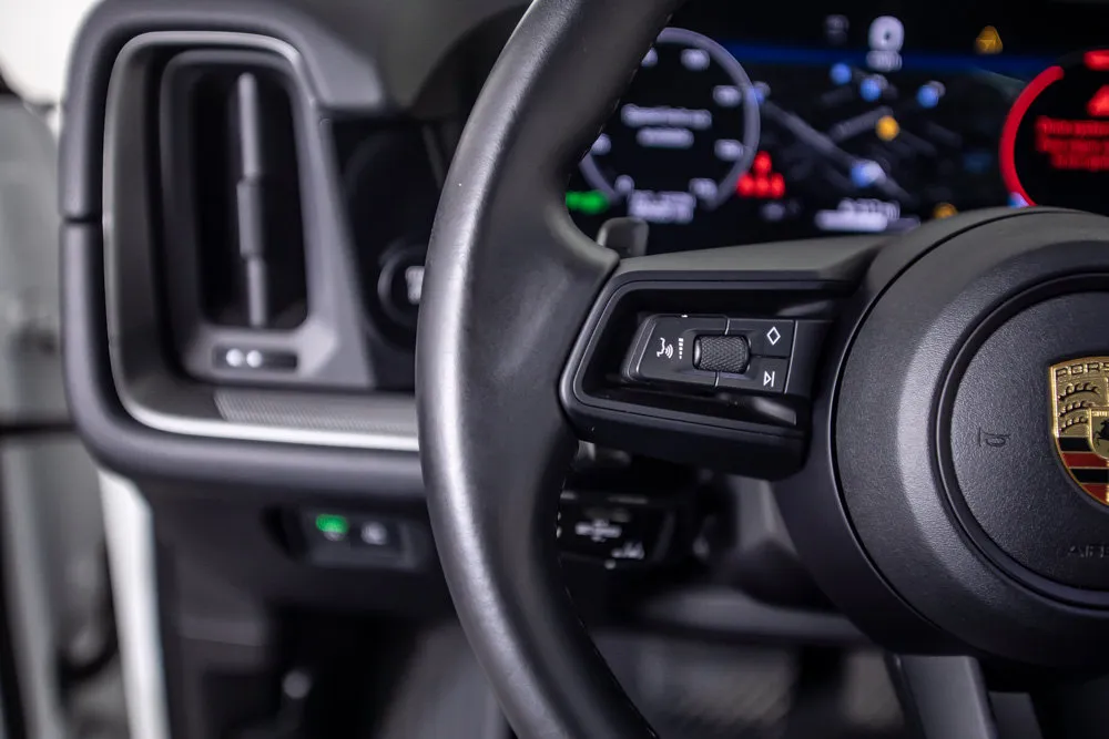Porsche Cayenne photo 39