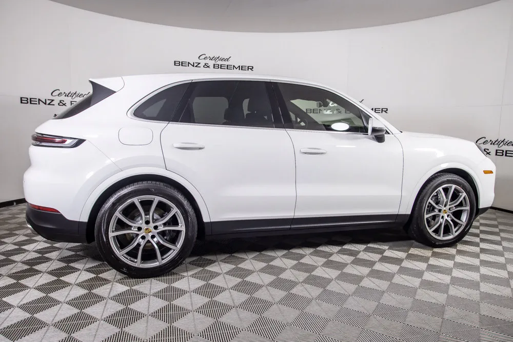 Porsche Cayenne photo 16