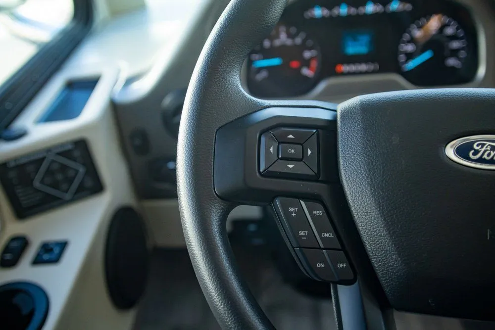 Ford Thor photo 34