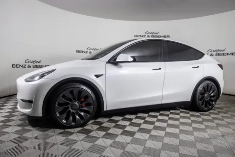 More photos of 2021 Tesla Model Y Performance at Certified Benz & Beemer Buying Center, AZ