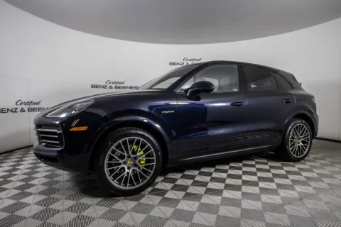 More photos of 2022 Porsche Cayenne E-Hybrid Platinum Edition at Certified Benz & Beemer Buying Center, AZ