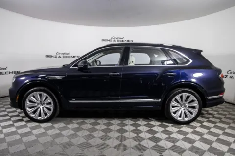 More photos of 2021 Bentley Bentayga V8 at Certified Benz & Beemer Buying Center, AZ