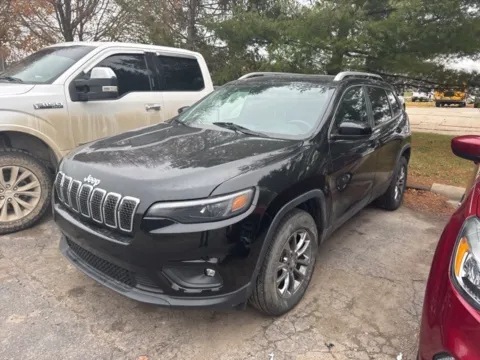 Black 2019 Jeep Cherokee Latitude Plus for sale in Brighton, MI