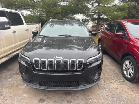 Photos of 2019 Jeep Cherokee Latitude Plus for sale in Brighton, MI at Brighton Motors