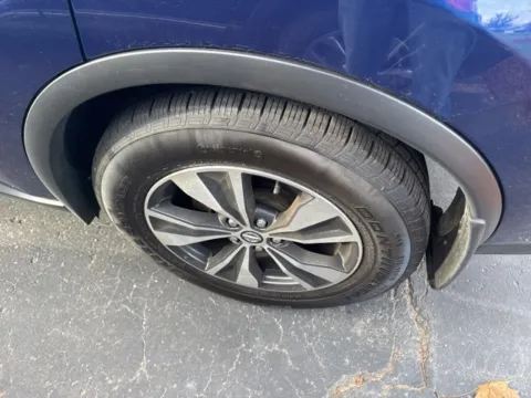 More photos of 2021 Nissan Murano SV at Brighton Motors, MI