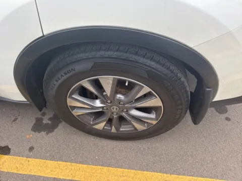 More photos of 2017 Nissan Murano SL at Brighton Motors, MI