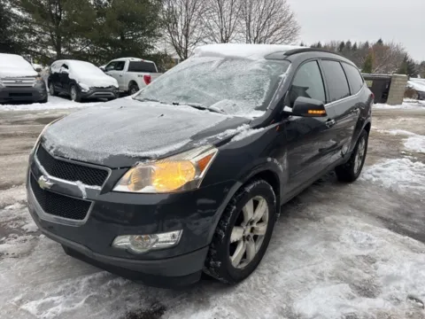 Black 2013 Chevrolet Equinox LT for sale in Brighton, MI