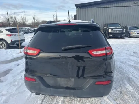 More photos of 2015 Jeep Cherokee Latitude at Brighton Motors, MI