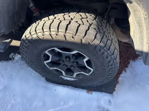 More photos of 2020 Jeep Gladiator Rubicon at Brighton Motors, MI