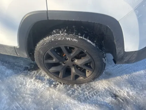 More photos of 2018 Jeep Cherokee Limited at Brighton Motors, MI