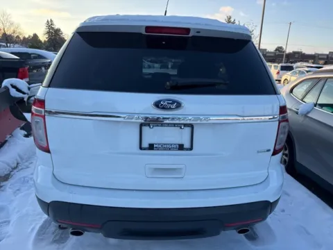 More photos of 2015 Ford Explorer at Brighton Motors, MI