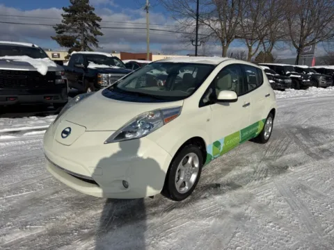 White 2011 Nissan Leaf SL for sale in Brighton, MI