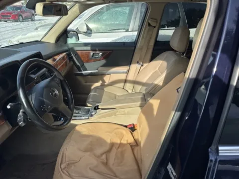 More photos of 2010 Mercedes-Benz GLK 350 at Brighton Motors, MI