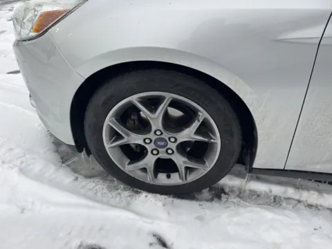 More photos of 2013 Ford Focus SE at Brighton Motors, MI