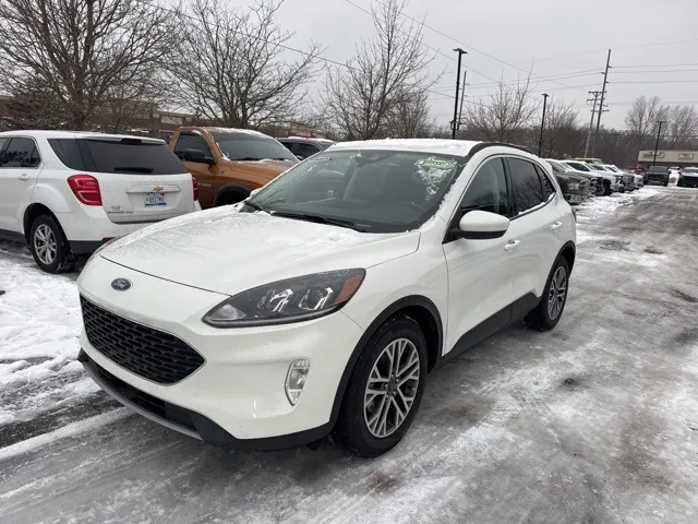 2022 Ford Escape SEL's photo