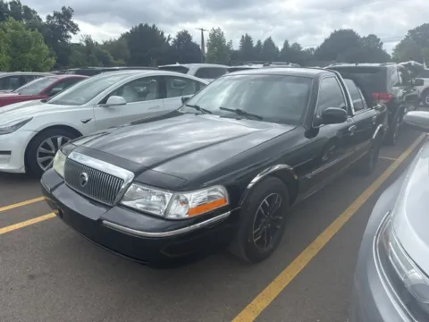 Black 2005 Mercury Grand Marquis LS for sale in Brighton, MI