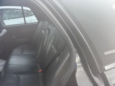 More photos of 2005 Mercury Grand Marquis LS at Brighton Motors, MI