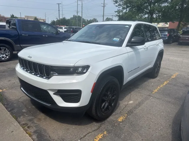 White 2022 Jeep Grand Cherokee Laredo for sale in Brighton, MI