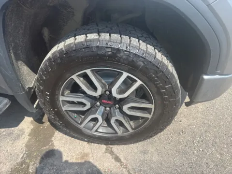 More photos of 2021 GMC Sierra 1500 AT4 at Brighton Motors, MI