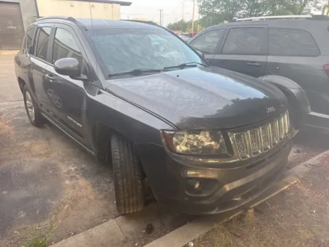Gray 2017 Jeep Compass Latitude for sale in Brighton, MI