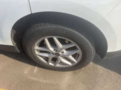 More photos of 2021 Ford Edge SEL at Brighton Motors, MI