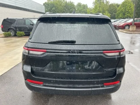 More photos of 2022 Jeep Grand Cherokee Limited at Brighton Motors, MI