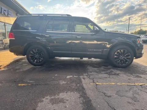 More photos of 2015 Lincoln Navigator at Brighton Motors, MI