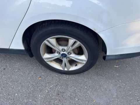 More photos of 2014 Ford Focus SE at Brighton Motors, MI