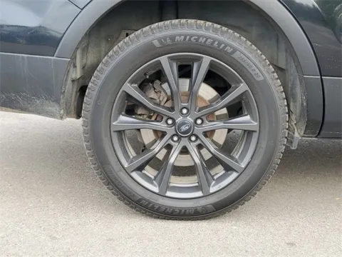 More photos of 2017 Ford Explorer XLT at Brighton Motors, MI