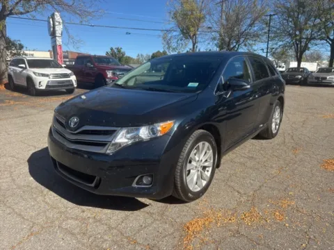 Black 2014 Toyota Venza LE for sale in Brighton, MI