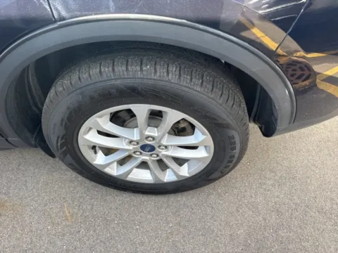 More photos of 2021 Ford Escape Hybrid SE at Brighton Motors, MI