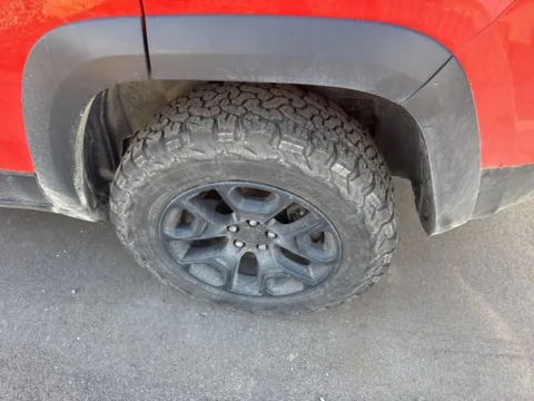 More photos of 2021 Jeep Cherokee Trailhawk at Brighton Motors, MI